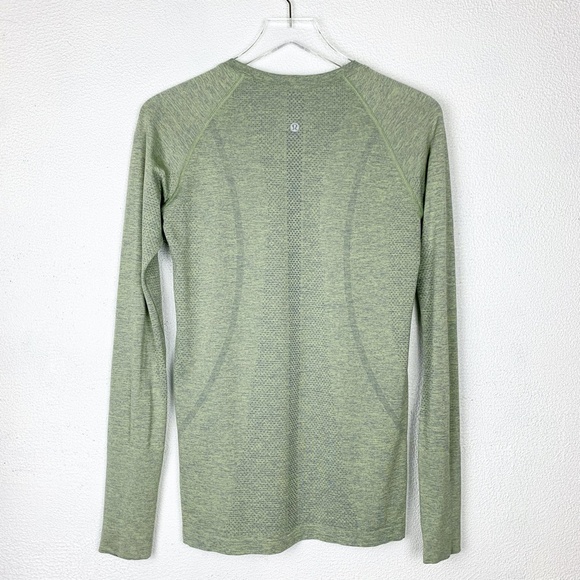 lululemon | Swiftly Tech 2.0 Long Sleeve Asphalt Grey Lemon - Picture 2 of 5